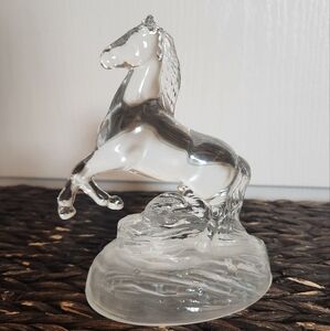 Vintage d'Arques 24% Lead Crystal France Rearing Horse Figurine Frosted‎ Base